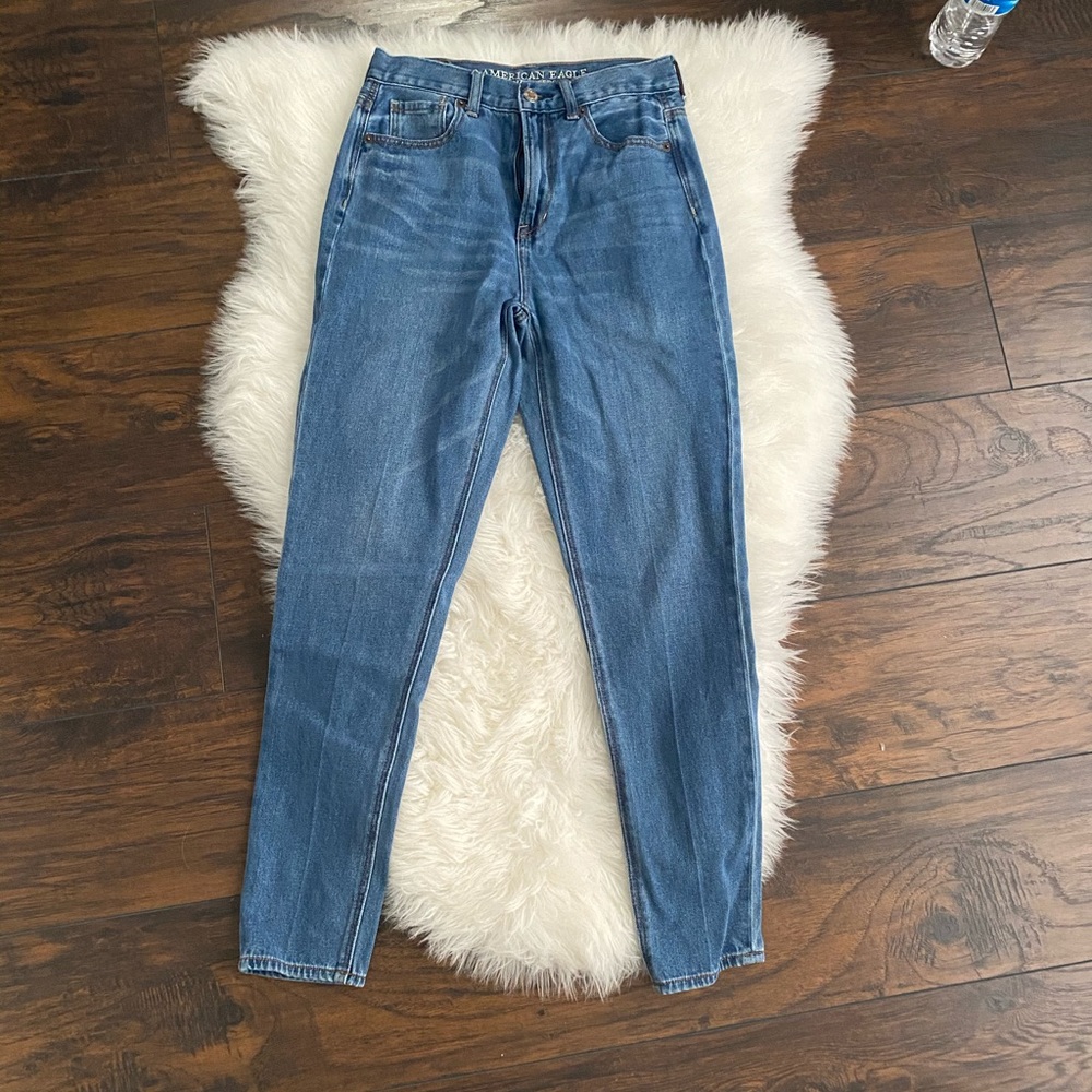 American eagle mom jeans